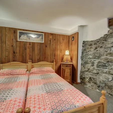 Alpine Essence, Typical Mountain Style Cir Ayas0036 Apartment Champoluc