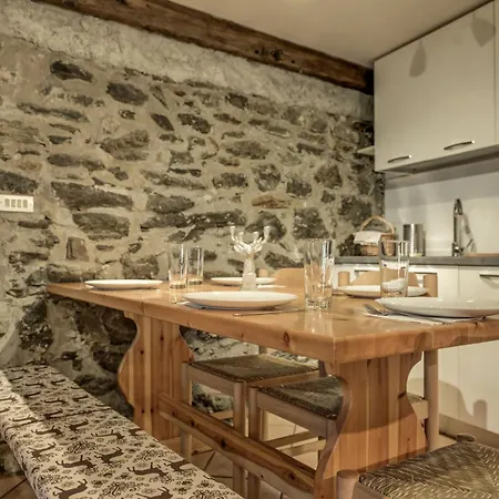 Alpine Essence, Typical Mountain Style Cir Ayas0036 Apartament