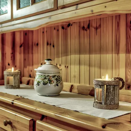 Alpine Essence, Typical Mountain Style Cir Ayas0036 *